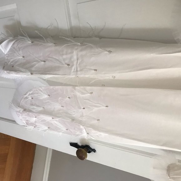 The Dolly Robe (White) (Hill House) - Picture 3 of 6